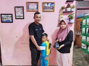 Sambut Milad Perdana, Media Online ArtistikNews Awali dengan Santunan Anak Yatim di Kecamatan Muncang,