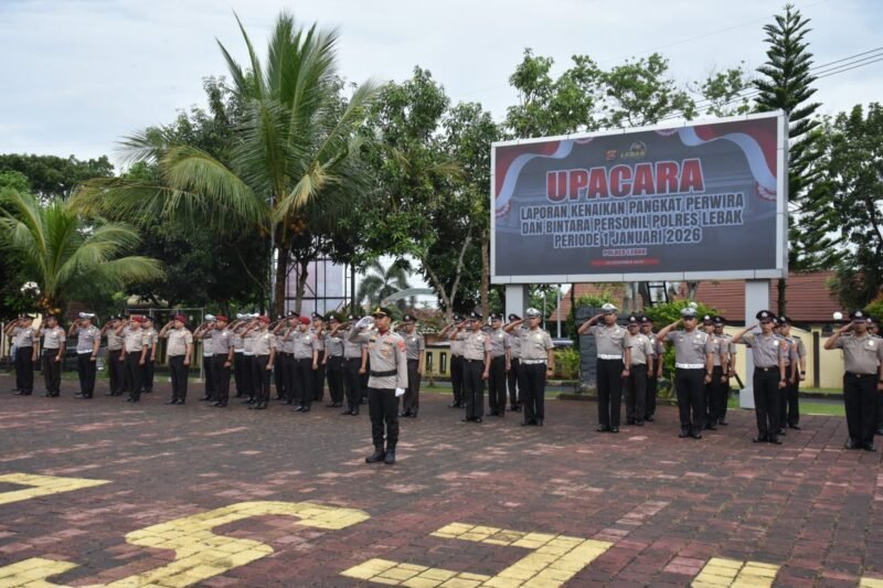 Kapolres Lebak Tekankan Budaya Kinerja dalam Kenaikan Pangkat 76 Personel