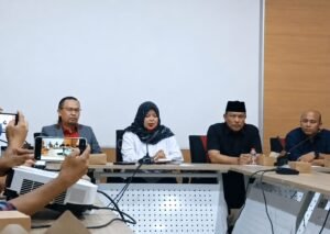 Ketua DPRD Lebak dr. Juwita Wulandari memberikan klarifikasi terkait dugaan penculikan Uun di Gedung DPRD Kabupaten Lebak